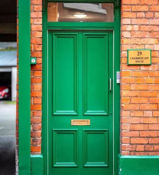 پانسیون Chamberlain House