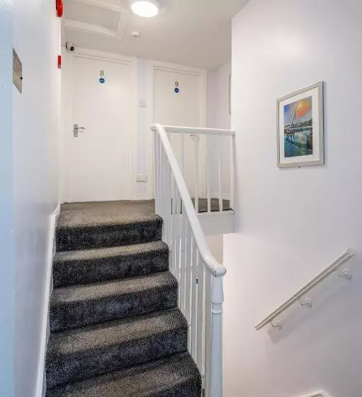 پانسیون Chamberlain House