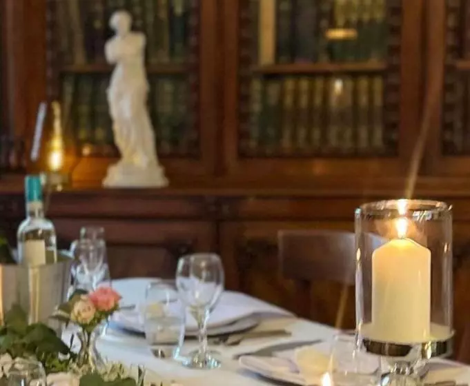 פנסיון Charlemont House