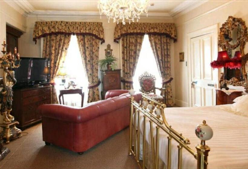 Пансион Charlemont House