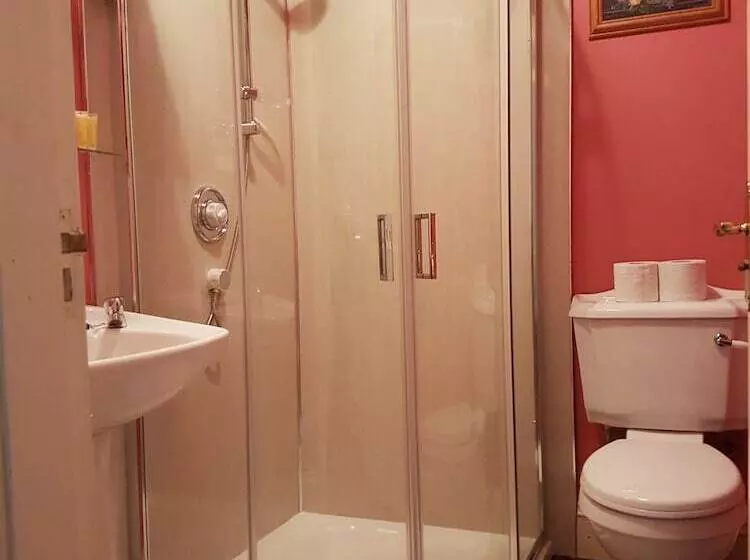 פנסיון Charlemont House