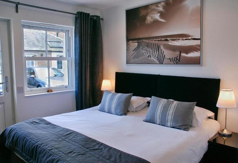 بنسيون Miller House Courtyard