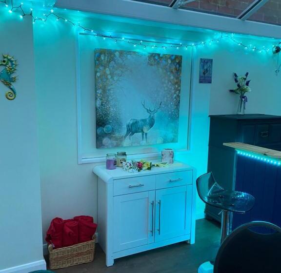 ペンション The Rosefield