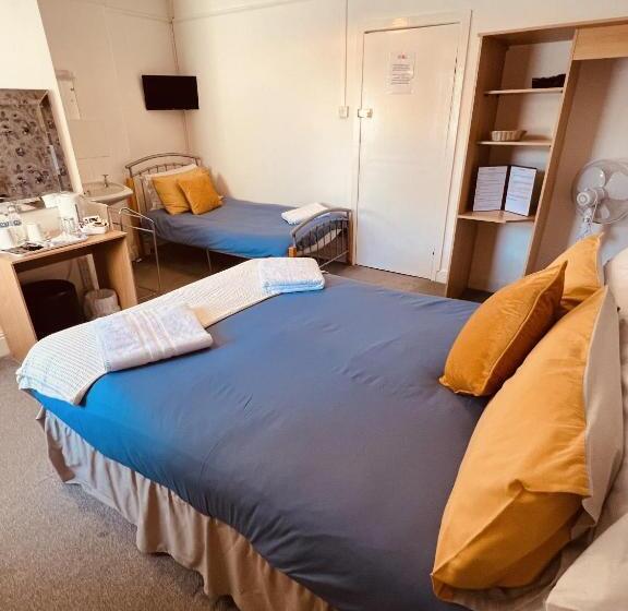 ペンション The Rosefield