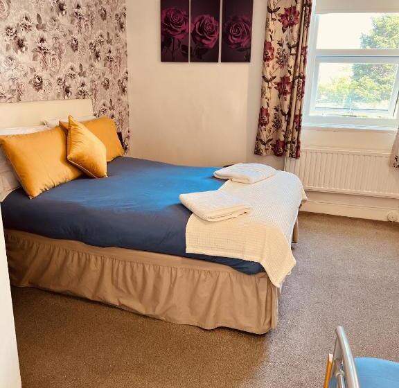 ペンション The Rosefield