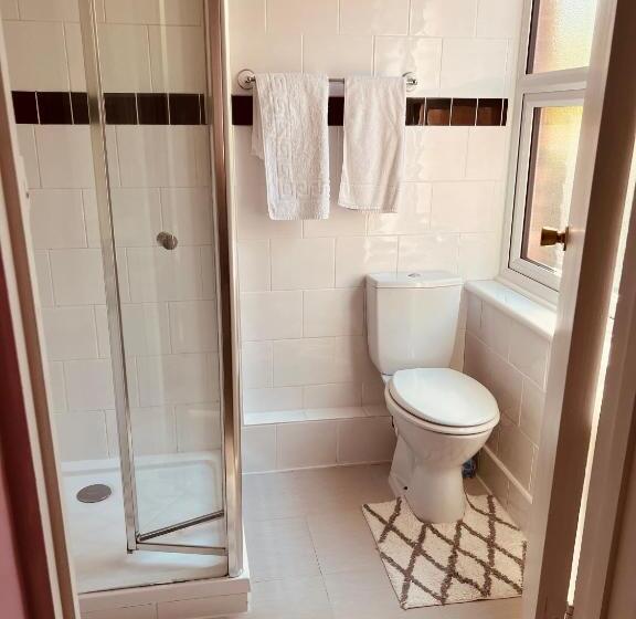 ペンション The Rosefield