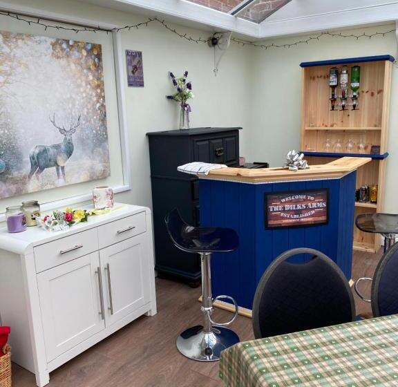 ペンション The Rosefield