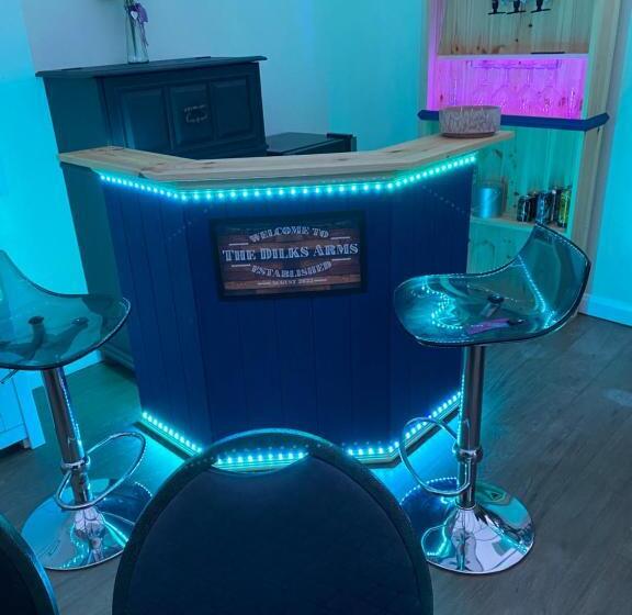 ペンション The Rosefield