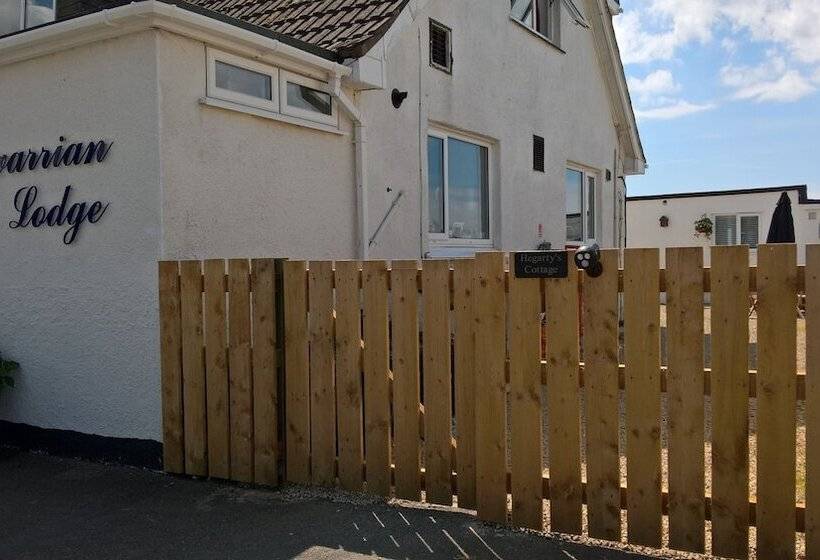 بنسيون Trevarrian Lodge