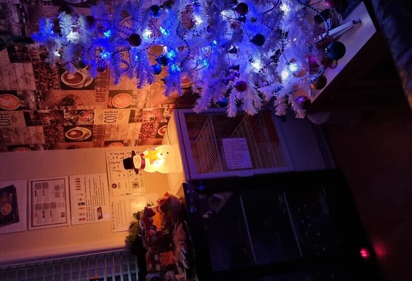 بنسيون Trevarrian Lodge