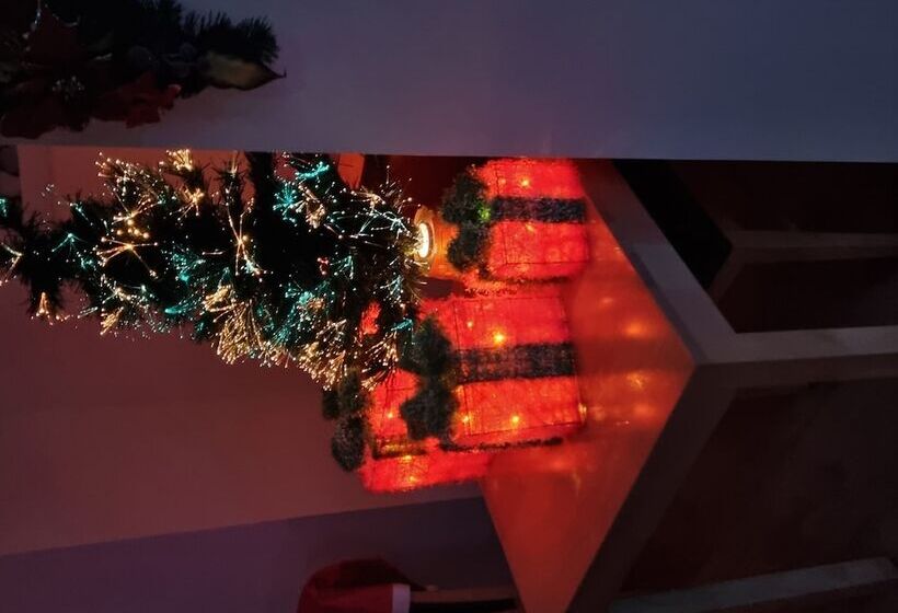 بنسيون Trevarrian Lodge