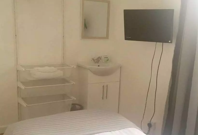 Pensão Trinity Guest House