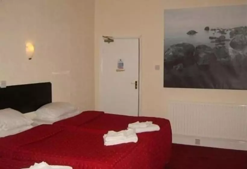 Pensão Trinity Guest House