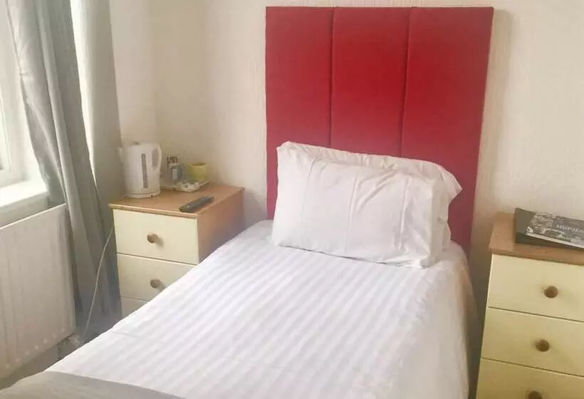 Pensão Trinity Guest House