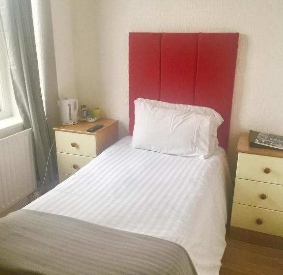 펜션 Trinity Guest House