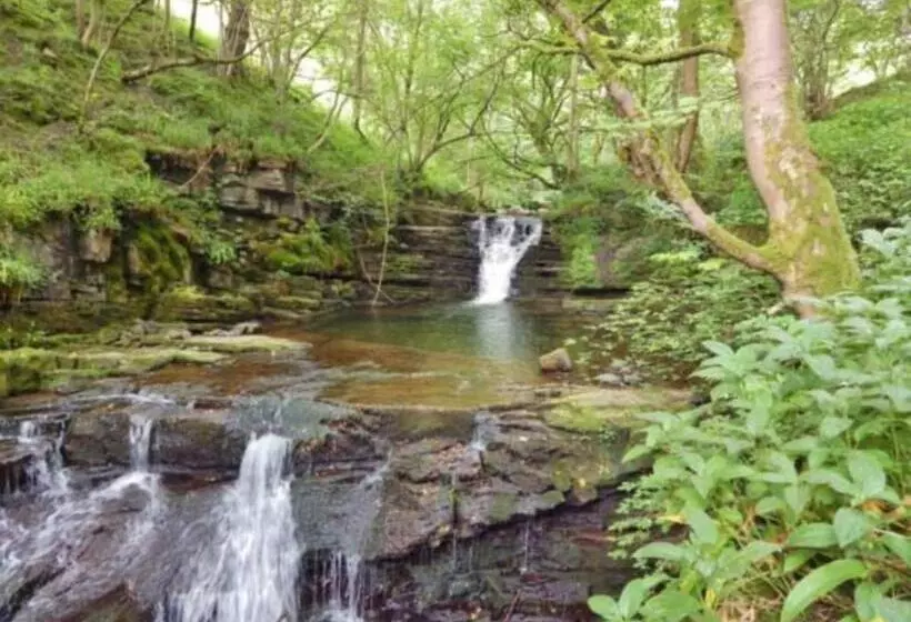 Пансион Westgate Manor