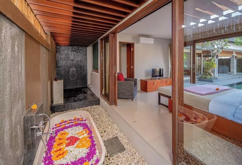 אתר נופש Nyanyi Sanctuary Villa By Ini Vie Hospitality