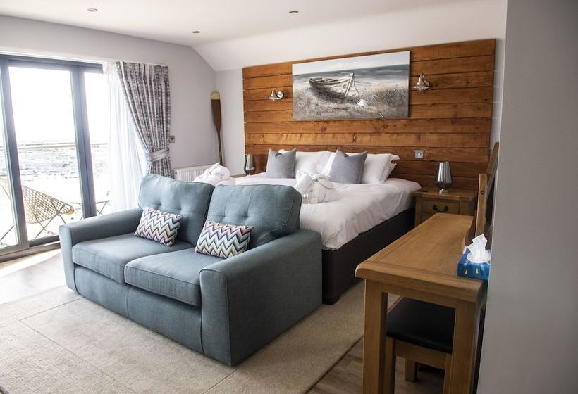 The Fishing Boat Inn  Seaview Studio