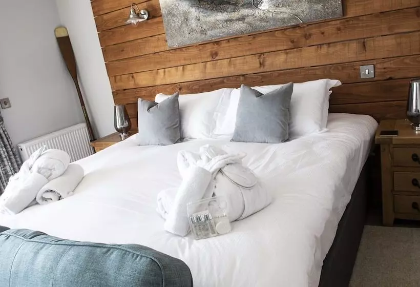 The Fishing Boat Inn Seaview Studio