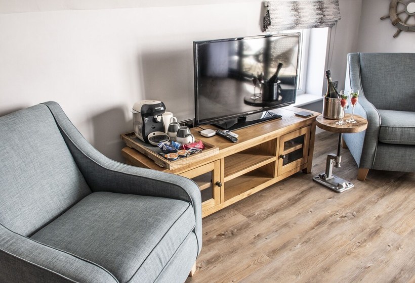 The Fishing Boat Inn  Seaview Studio