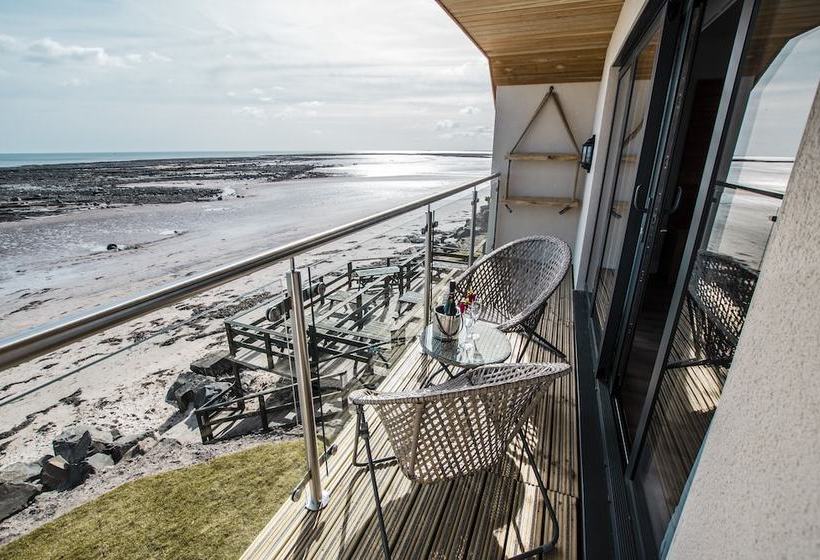 The Fishing Boat Inn  Seaview Studio