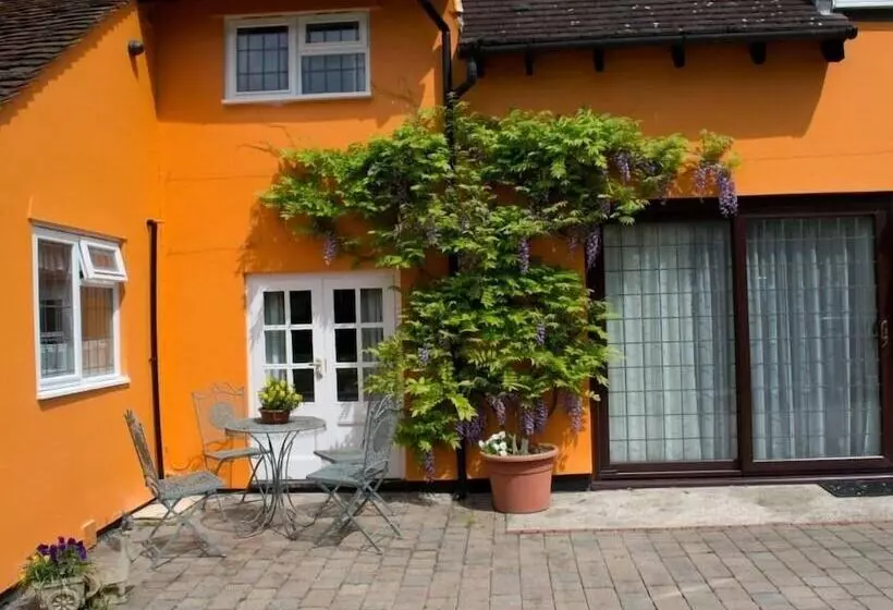 Woodview Bed & Breakfast