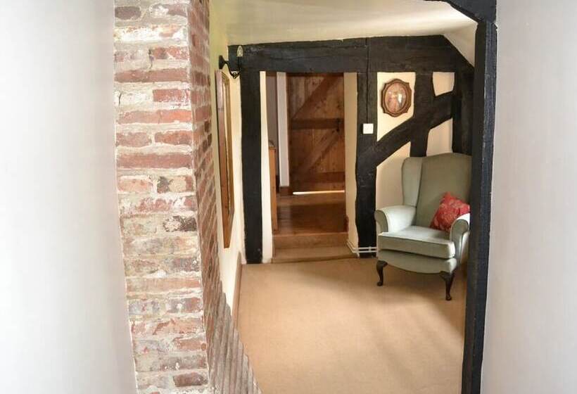 Woodview Bed & Breakfast