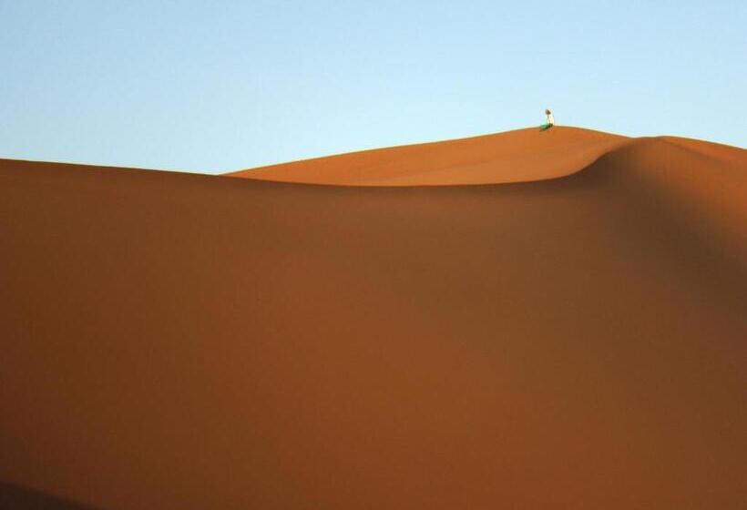 تختخواب و صبحانه Dar Paru