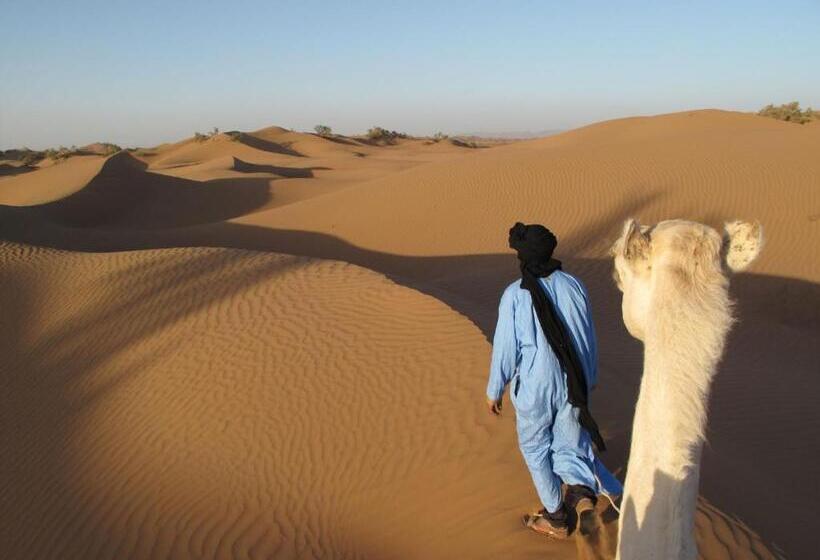 تختخواب و صبحانه Dar Paru