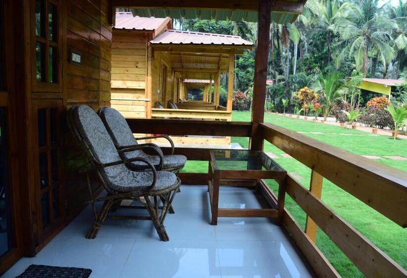 פנסיון Rockit Cafe & Stay