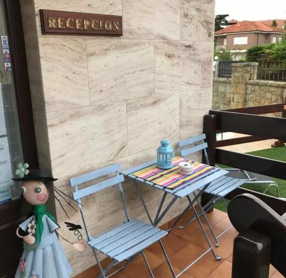 Apartamentos Costa Noja