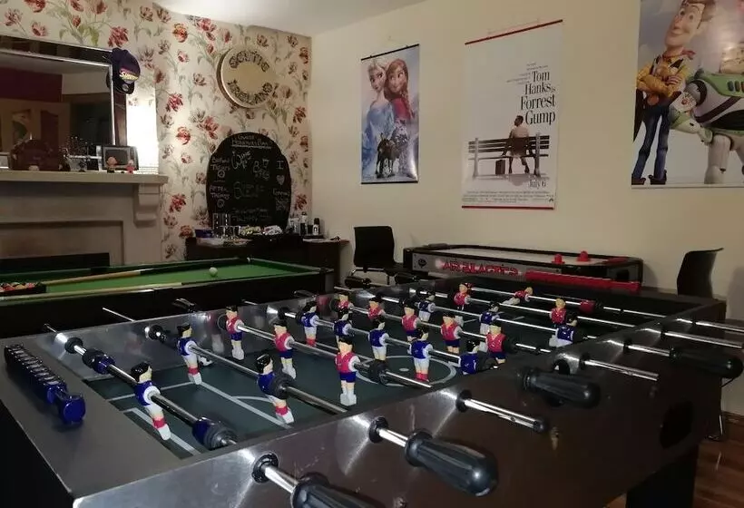 Bed and Breakfast Carnately Lodge