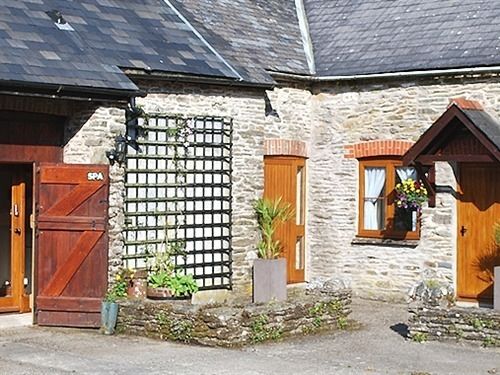 مبيت وإفطار Home Place Farmhouse Spa