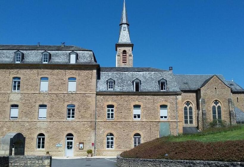 ホテル Accueil Du Couvent De Malet