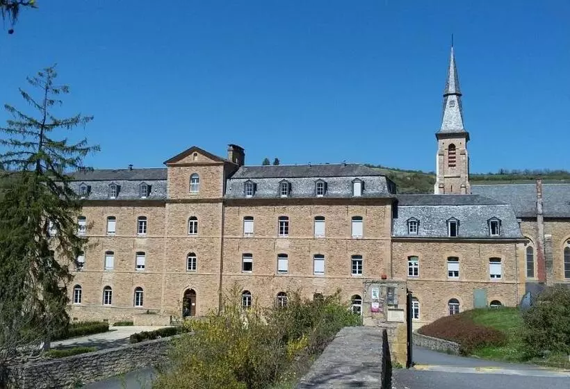 ホテル Accueil Du Couvent De Malet