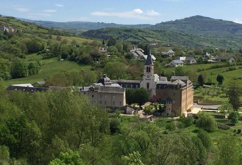ホテル Accueil Du Couvent De Malet