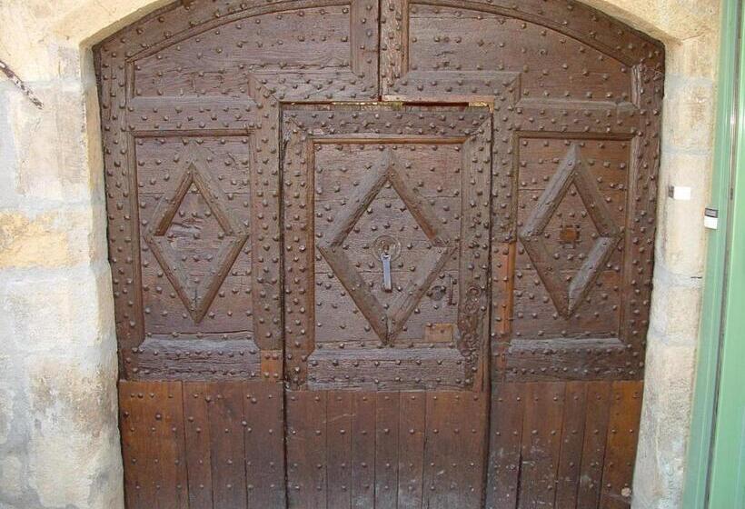 ホテル Accueil Du Couvent De Malet