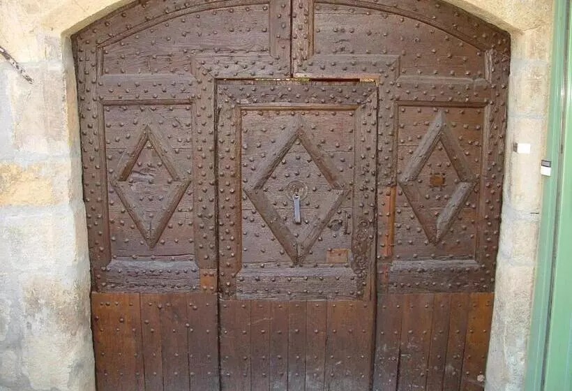 ホテル Accueil Du Couvent De Malet