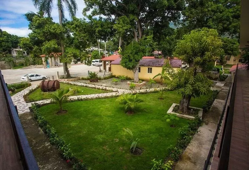 هتل Auberge Villa Cana