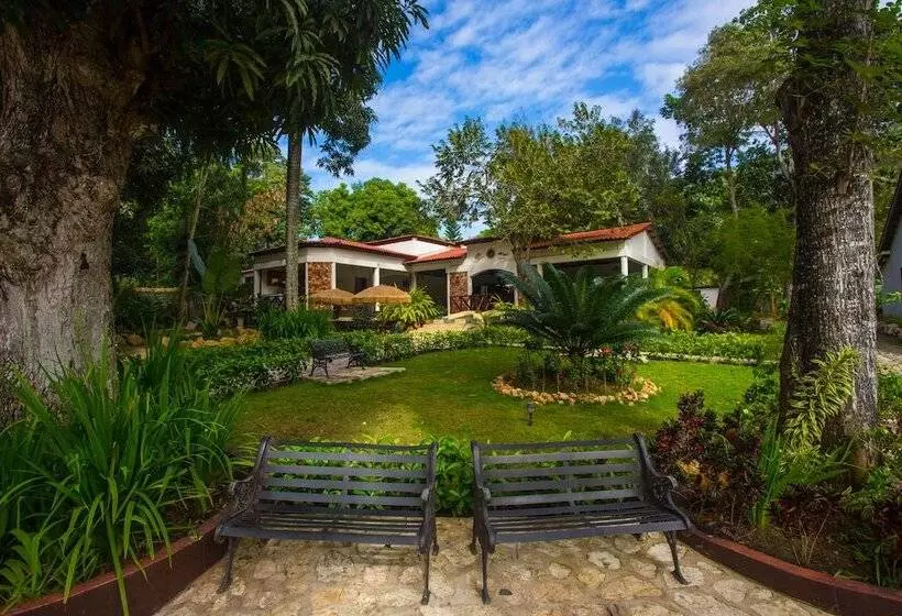 هتل Auberge Villa Cana