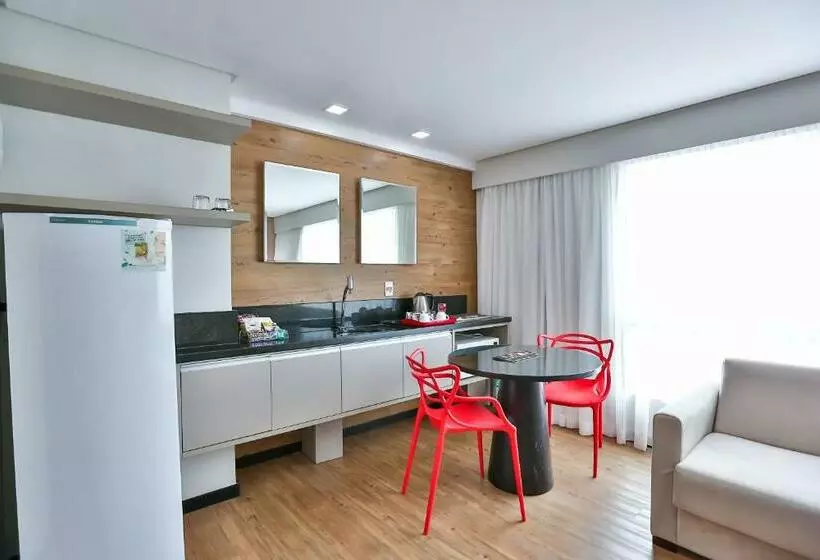 호텔 Roomo Praia De Boa Viagem Residencial