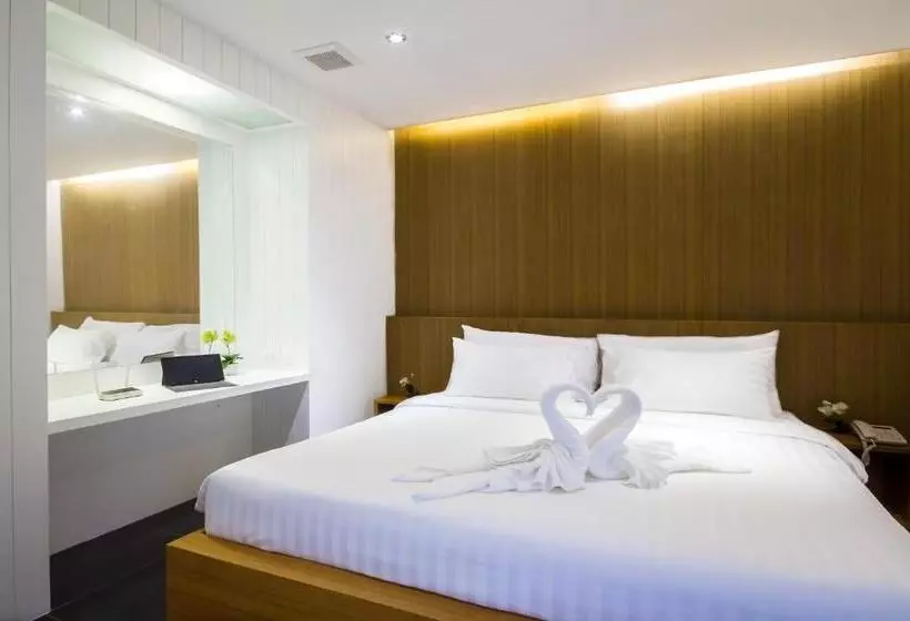 בית מלון כפרי Hamilton Grand Residence