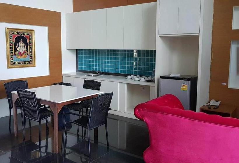 בית מלון כפרי Hamilton Grand Residence