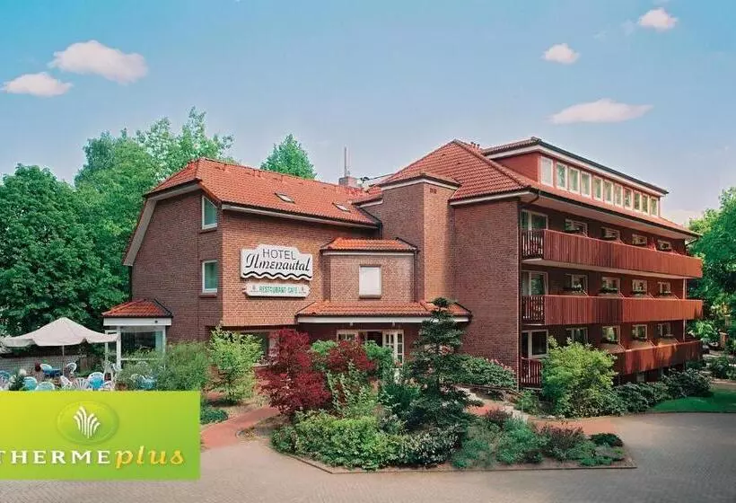 ホテル Ilmenautal Inklusive Thermeplus