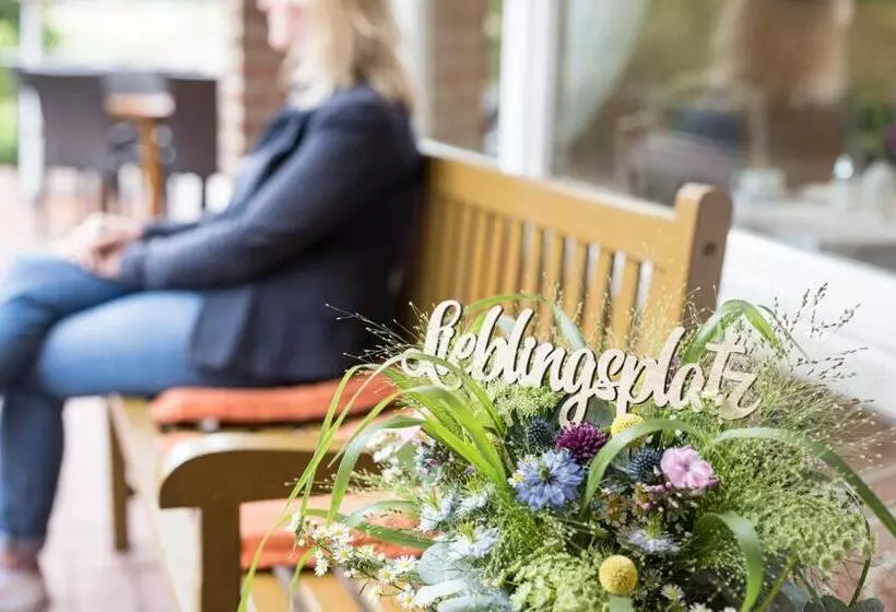 ホテル Ilmenautal Inklusive Thermeplus