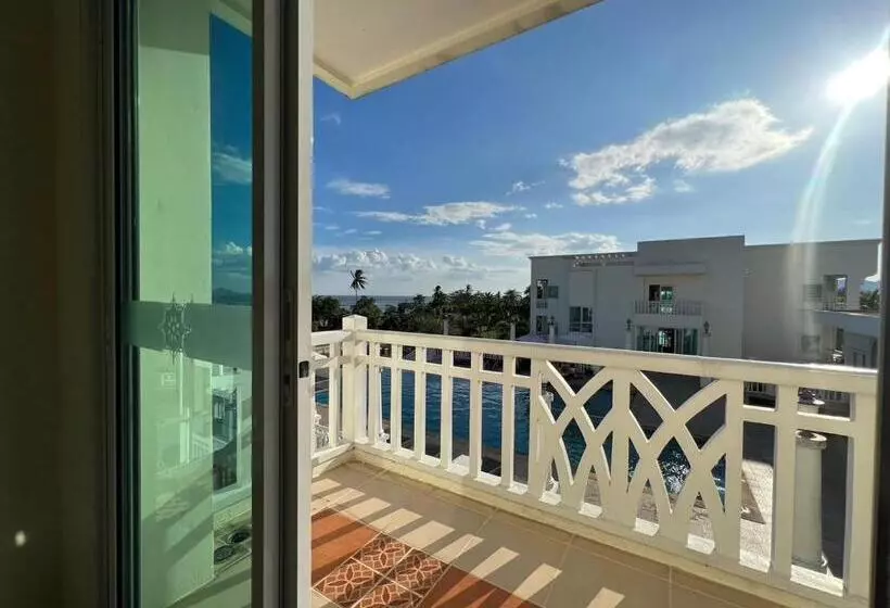 هتل Krabi Front Bay Resort