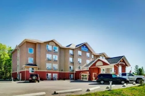 호텔 Lakeview Inns & Suites  Chetwynd
