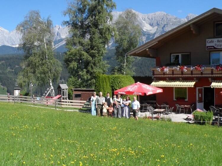 בית מלון כפרי Pariente