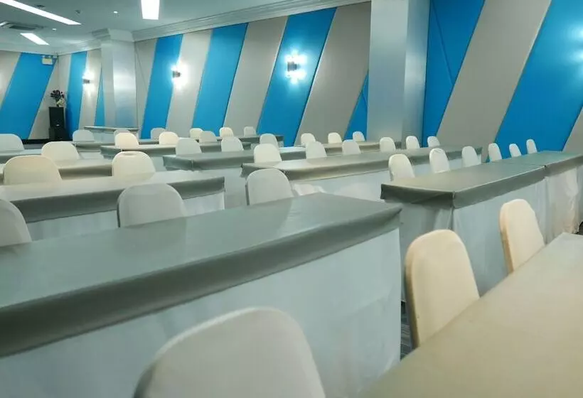 Отель Primetime