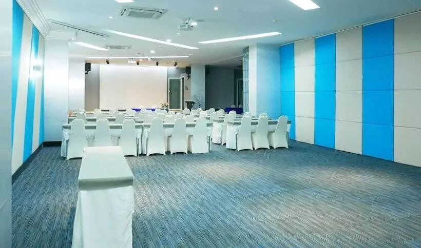 Отель Primetime